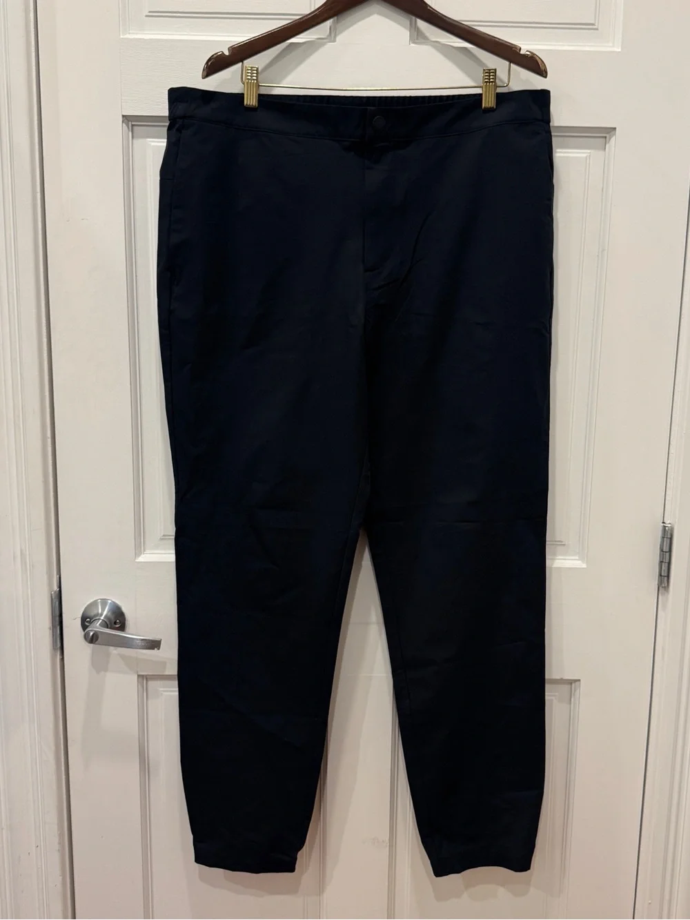 Banana Republic Navy Blue Performance Jogger Pants 38 Techwear Quiet Luxury Trav